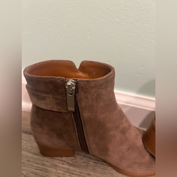 Aquatalia Women's Faria Weatherproof Bootie, Taupe, Size 6.5, Italian Leather - Picture 4 of 14